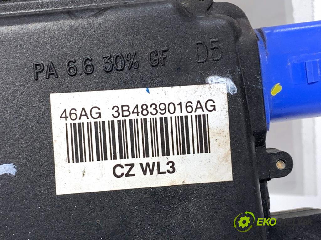 VW POLO IV 9N liftback 2005 47 kW 1.2 12V 1198 zámok Dvere pravy zad 3B4839016AG