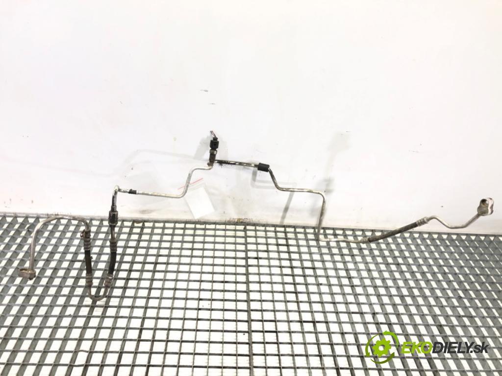 VW POLO IV 9N liftback 2005 47 kW 1.2 12V 1198 rúrka klimatizace  (Trubka klimatizace)