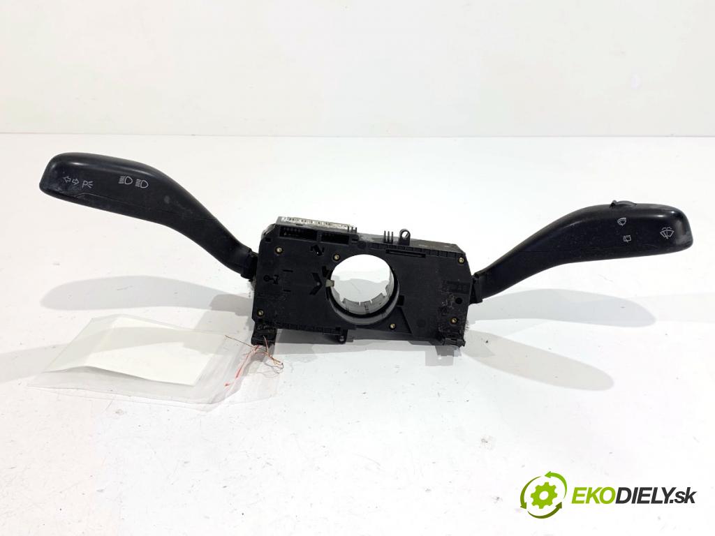 VW POLO IV 9N liftback 2005 47 kW 1.2 12V 1198 Prepínač kombinovaný 6Q0953503AD (Prepínacie páčky pod volantom)