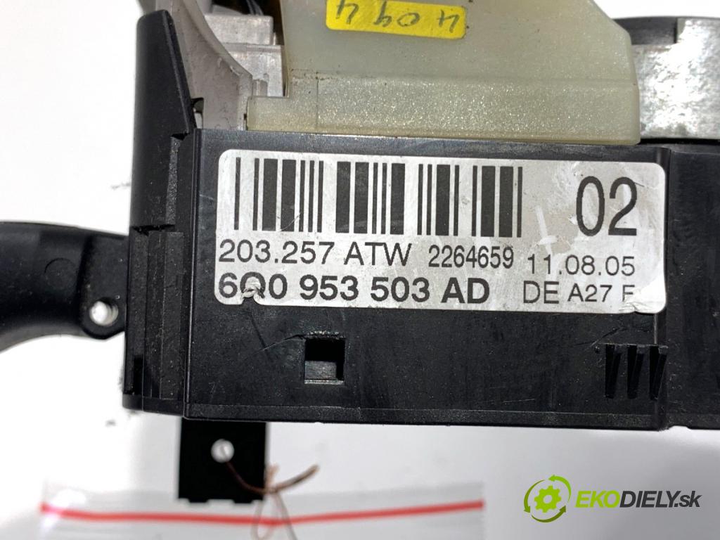 VW POLO IV 9N liftback 2005 47 kW 1.2 12V 1198 Prepínač kombinovaný 6Q0953503AD (Prepínacie páčky pod volantom)