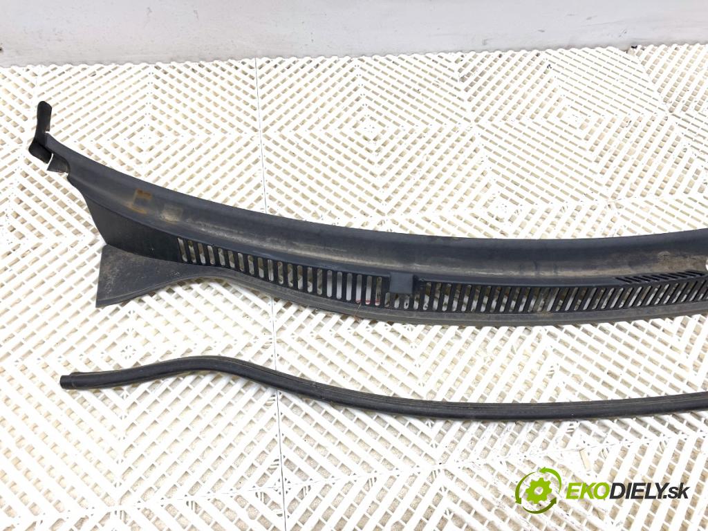 VW POLO IV 9N liftback 2005 47 kW 1.2 12V 1198 Torpédo, plast pod čelné okno 6Q1819415B (Torpédo (plast pod čelným sklom))