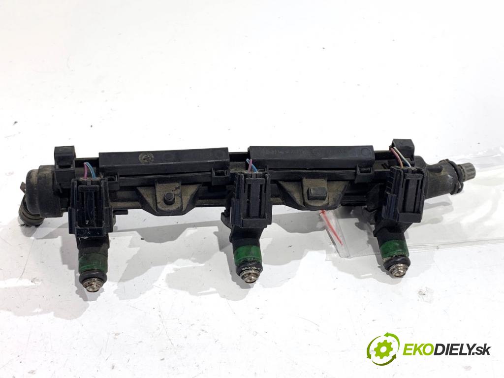 VW POLO IV 9N liftback 2005 47 kW 1.2 12V 1198 Lišta vstrekovacia 03E133320A (Vstrekovacia lišta)