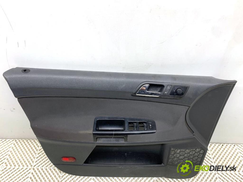 VW POLO IV 9N liftback 2005 47 kW 1.2 12V 1198 čalúnenie Dvere ľavy predný