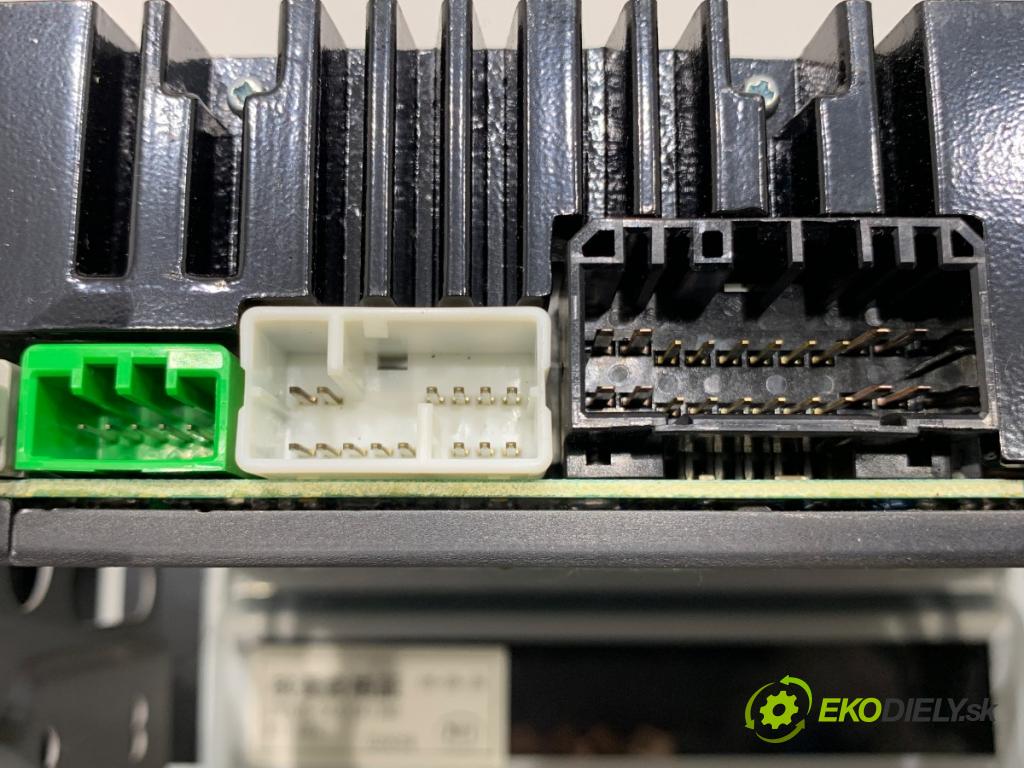 HONDA JAZZ II liftback 2007 61 kW 1.3 iDSi (GD1) 1339 RADIO 39100-SAA-E310-M1 (Audio zariadenie)