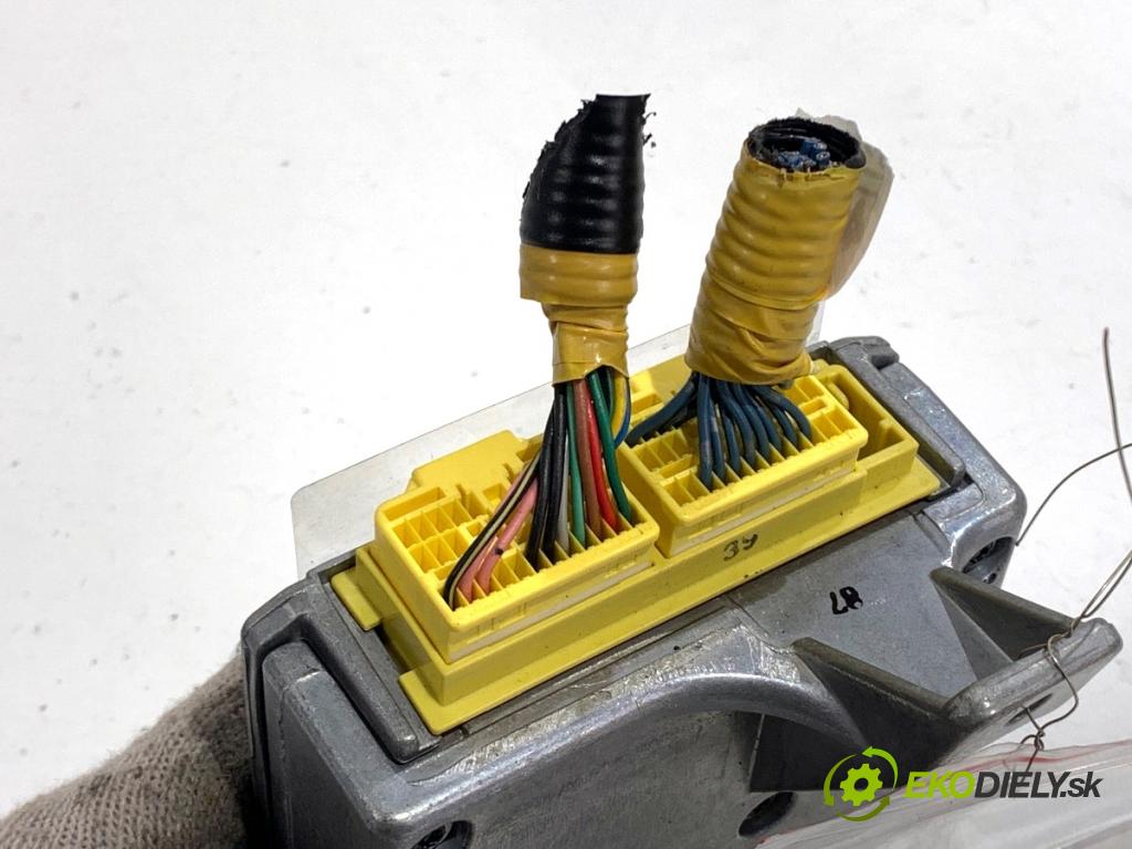 HONDA JAZZ II liftback 2007 61 kW 1.3 iDSi (GD1) 1339 senzor airbag 77960-SAA-E812-M1 (Snímač)