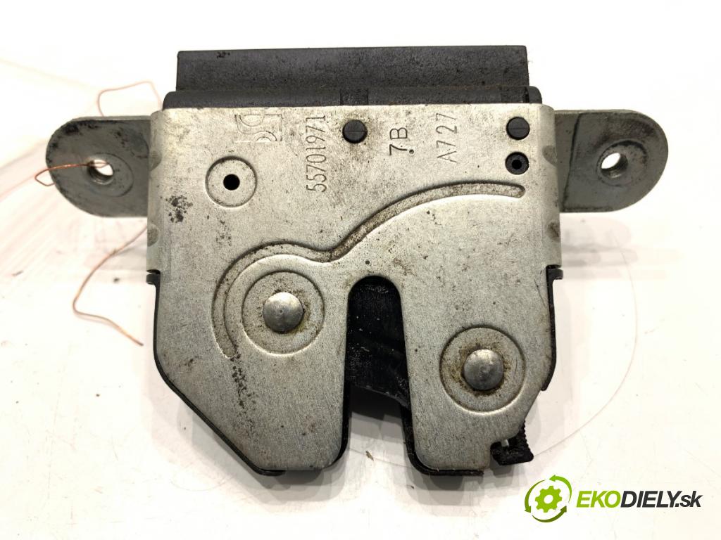 OPEL CORSA D liftback 2007 66 kW 1.4 (L08, L68) 1364 zámok dverí zad 55701971