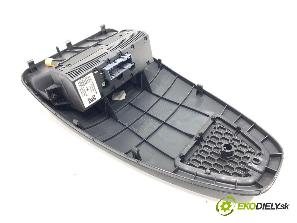 OPEL CORSA D liftback 2007 66 kW 1.4 (L08, L68) 1364 Dislpej 13209460 (Prístrojová doska)