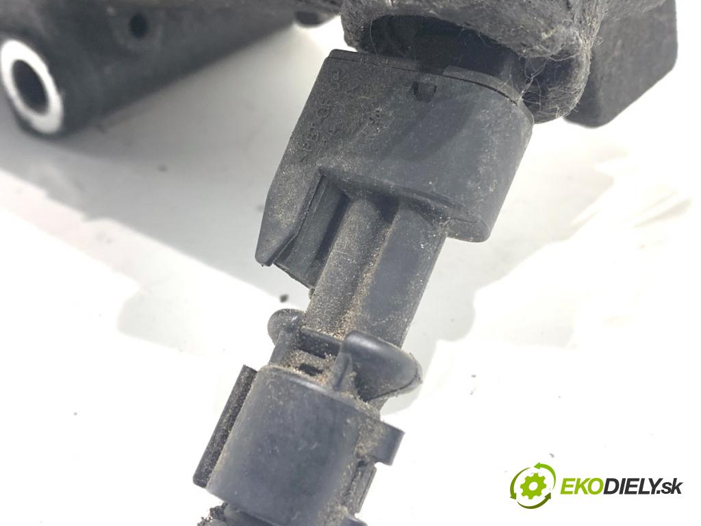 OPEL CORSA D liftback 2007 66 kW 1.4 (L08, L68) 1364 kompresor klimatizace 55703721 (Kompresor klimatizace)