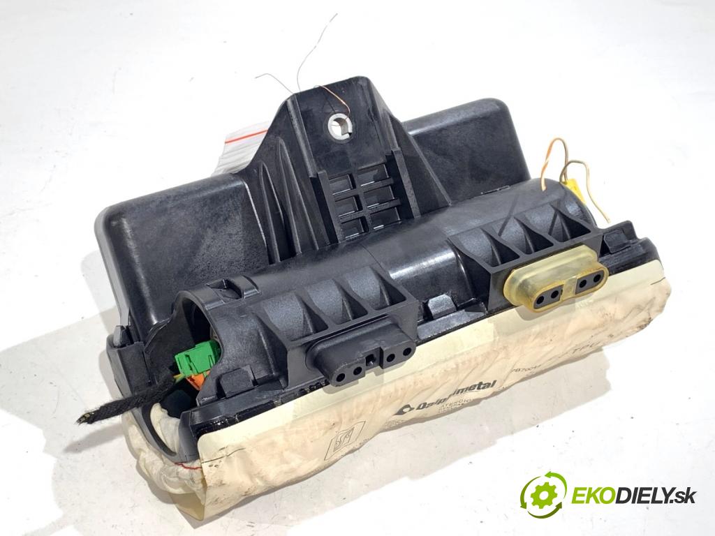 OPEL CORSA D liftback 2007 66 kW 1.4 (L08, L68) 1364 AirBag spolujezdce 13152361 (Airbag)