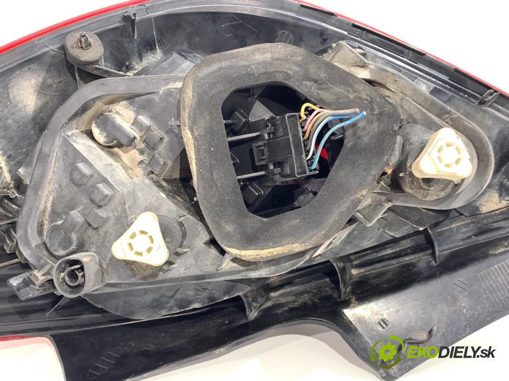 OPEL CORSA D liftback 2007 66 kW 1.4 (L08, L68) 1364 Svetlo ľavy zad 13269050