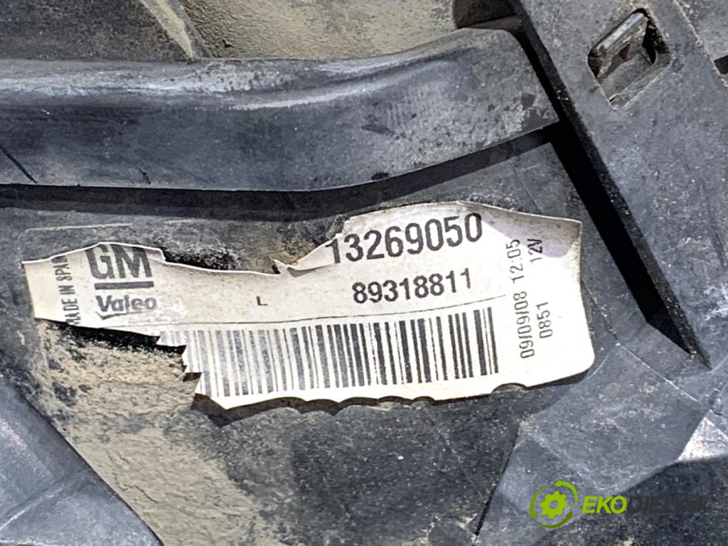 OPEL CORSA D liftback 2007 66 kW 1.4 (L08, L68) 1364 Svetlo ľavy zad 13269050