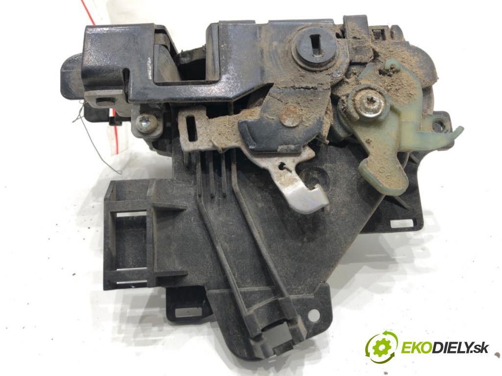 SKODA ROOMSTER nadwozie zamknięte / kombi 2007 59 kW 1.4 TDI 1422 zámok Dvere ľavy zad 5J7839015