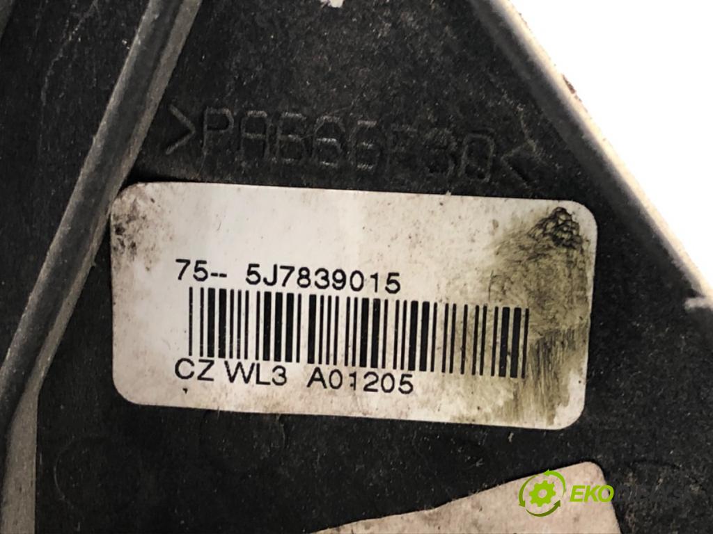 SKODA ROOMSTER nadwozie zamknięte / kombi 2007 59 kW 1.4 TDI 1422 zámok Dvere ľavy zad 5J7839015