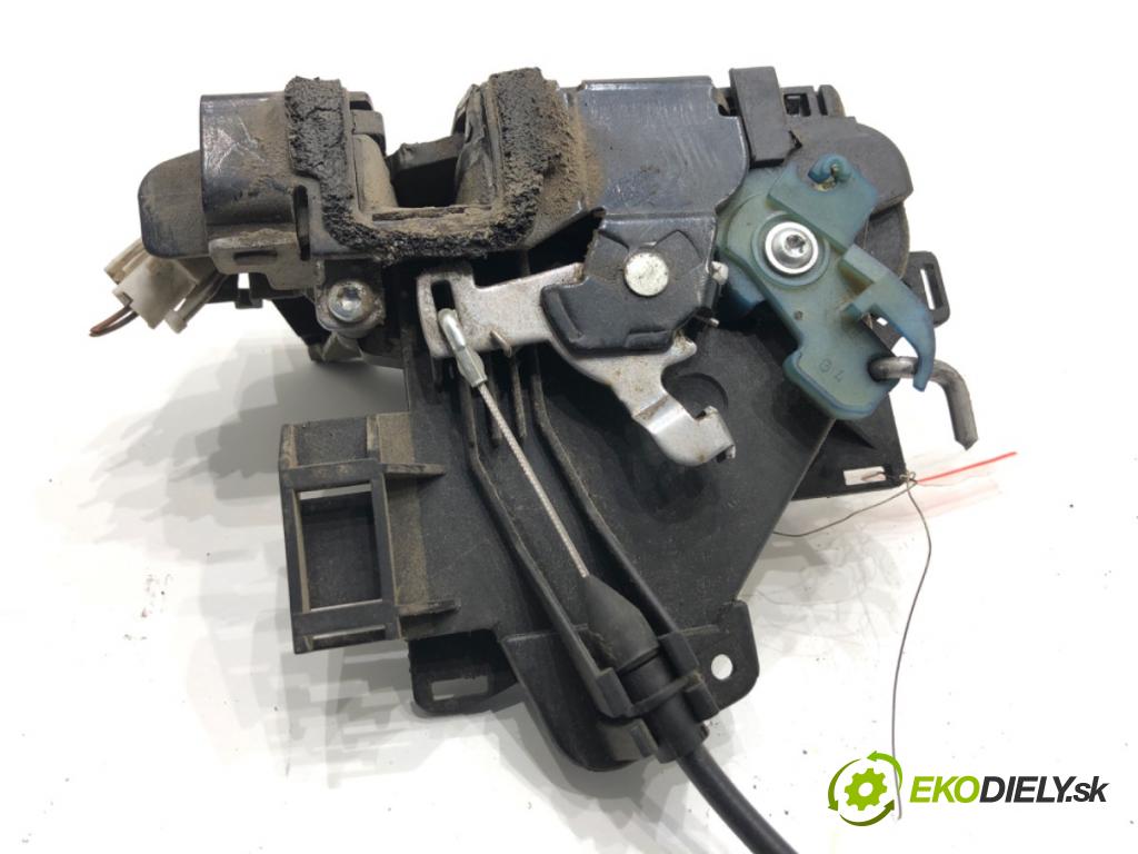 SKODA ROOMSTER nadwozie zamknięte / kombi 2007 59 kW 1.4 TDI 1422 zámok Dvere ľavy predný 3B1837015AN