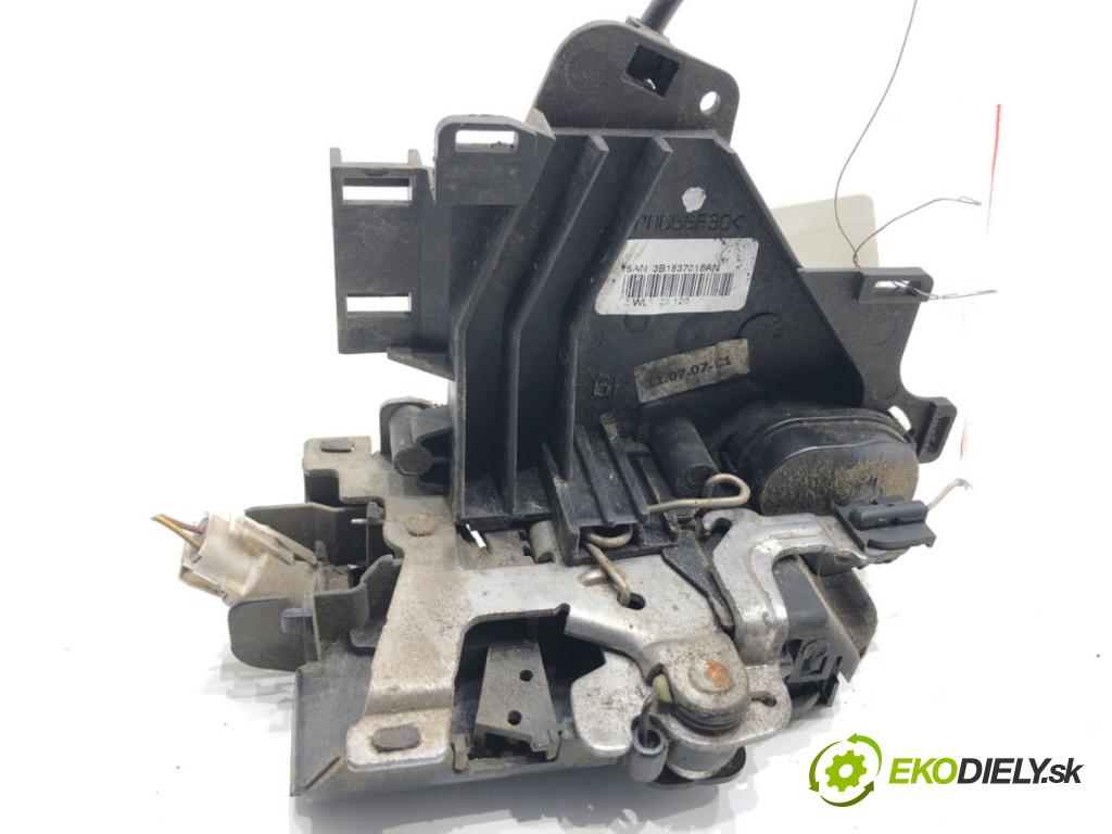 SKODA ROOMSTER nadwozie zamknięte / kombi 2007 59 kW 1.4 TDI 1422 zámok Dvere ľavy predný 3B1837015AN