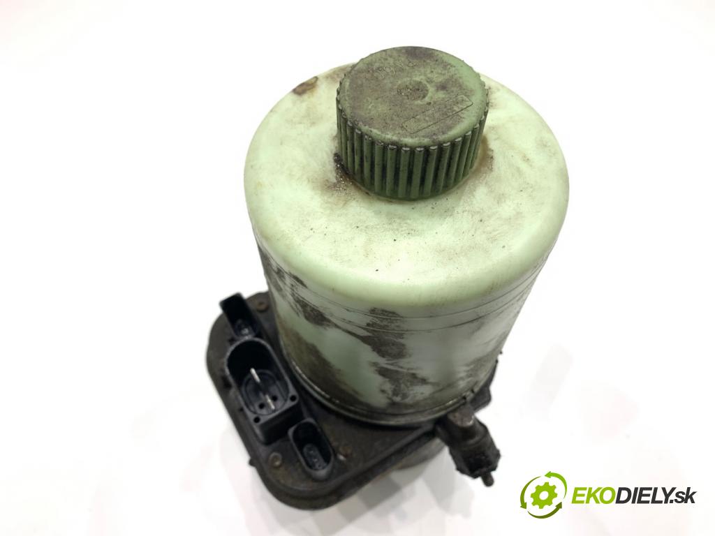 SKODA ROOMSTER nadwozie zamknięte / kombi 2007 59 kW 1.4 TDI 1422 pumpa servočerpadlo 6Q0423156AB (Servočerpadlo)