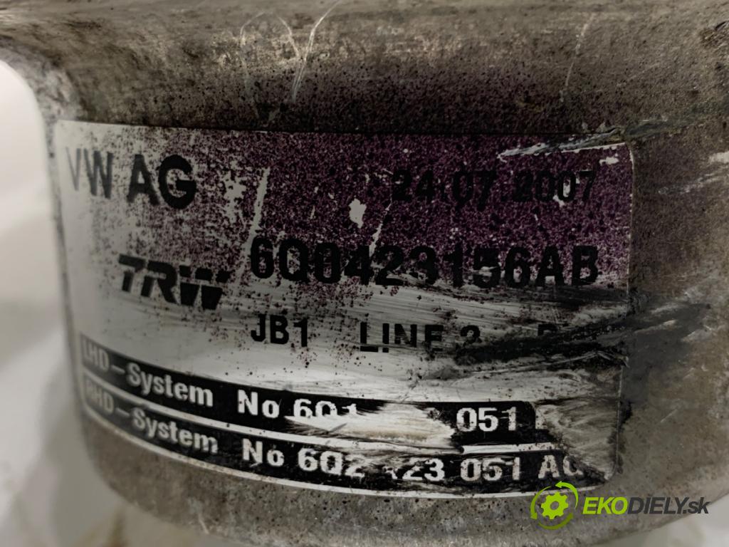 SKODA ROOMSTER nadwozie zamknięte / kombi 2007 59 kW 1.4 TDI 1422 pumpa servočerpadlo 6Q0423156AB (Servočerpadlo)