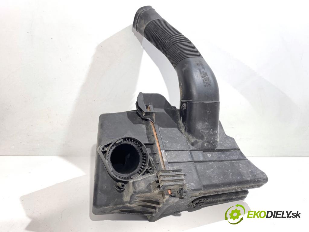 SKODA ROOMSTER nadwozie zamknięte / kombi 2007 59 kW 1.4 TDI 1422 Obal filtra vzduchu 6Q0129607AR (Obal vzduchového filtra)