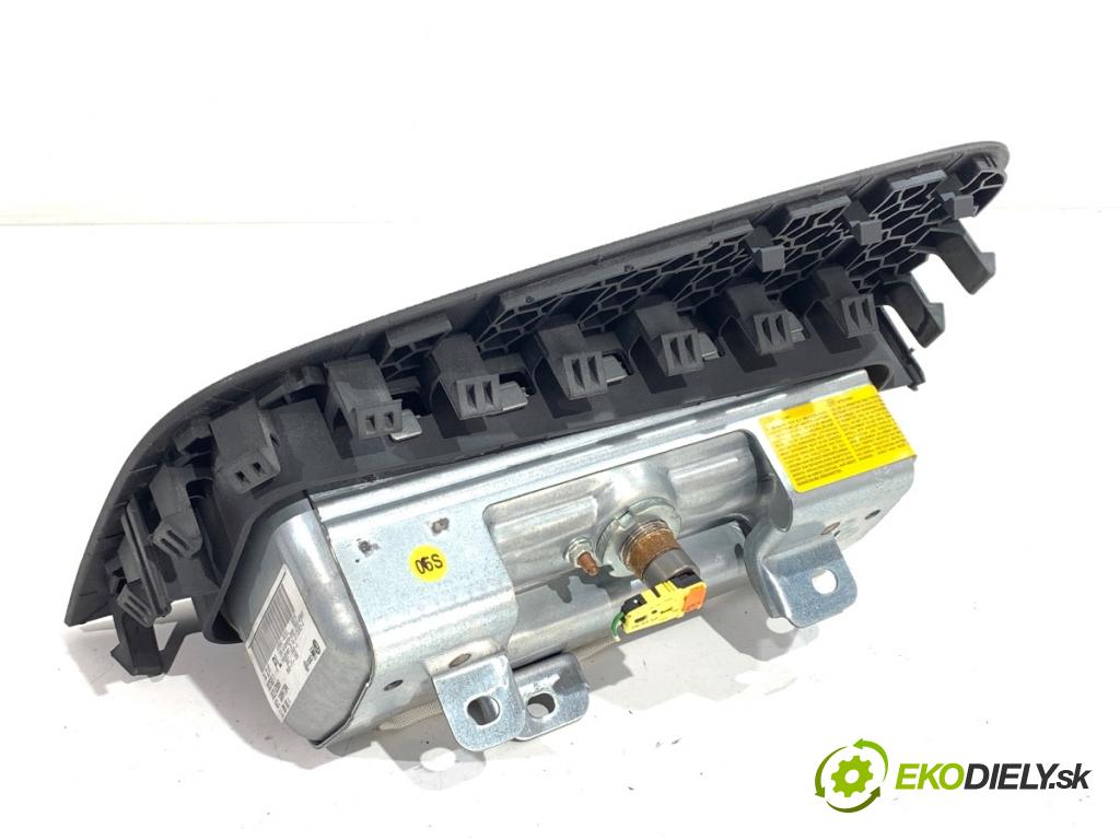 SKODA ROOMSTER nadwozie zamknięte / kombi 2007 59 kW 1.4 TDI 1422 AirBag spolujezdce 5J1880202A (Airbag)