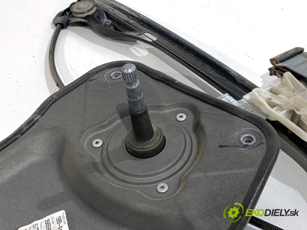SKODA ROOMSTER nadwozie zamknięte / kombi 2007 59 kW 1.4 TDI 1422 Mechanizmus okna ľavy predný 5J7837401