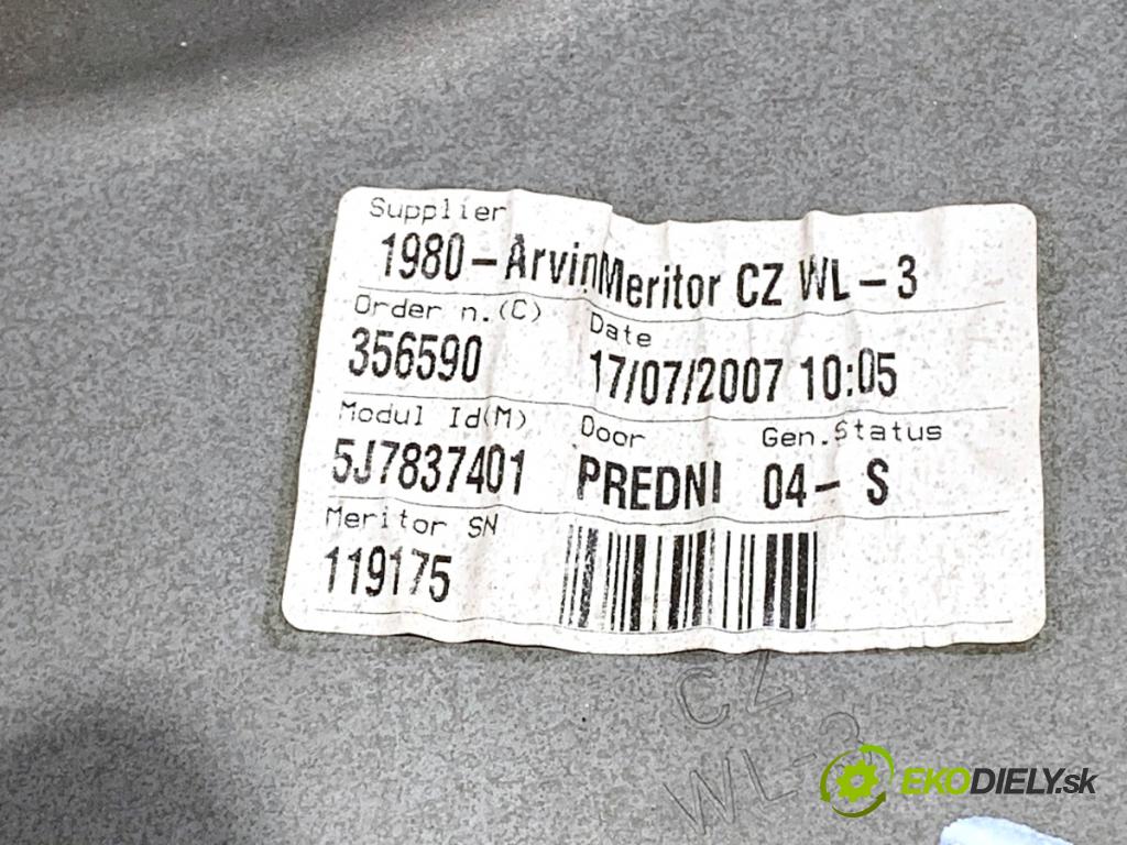 SKODA ROOMSTER nadwozie zamknięte / kombi 2007 59 kW 1.4 TDI 1422 Mechanizmus okna ľavy predný 5J7837401