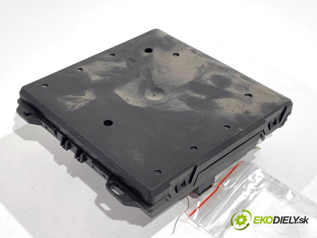 SKODA ROOMSTER nadwozie zamknięte / kombi 2007 59 kW 1.4 TDI 1422 Modul komfortu 6Q2937049F (Modul komfortu)