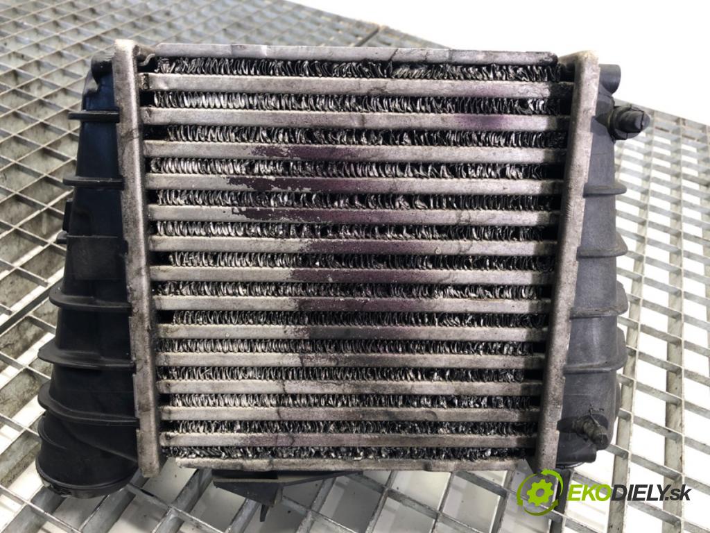 SKODA ROOMSTER nadwozie zamknięte / kombi 2007 59 kW 1.4 TDI 1422 intercooler 6Q0145804A (Intercooler (chladič stlačeného vzduchu))