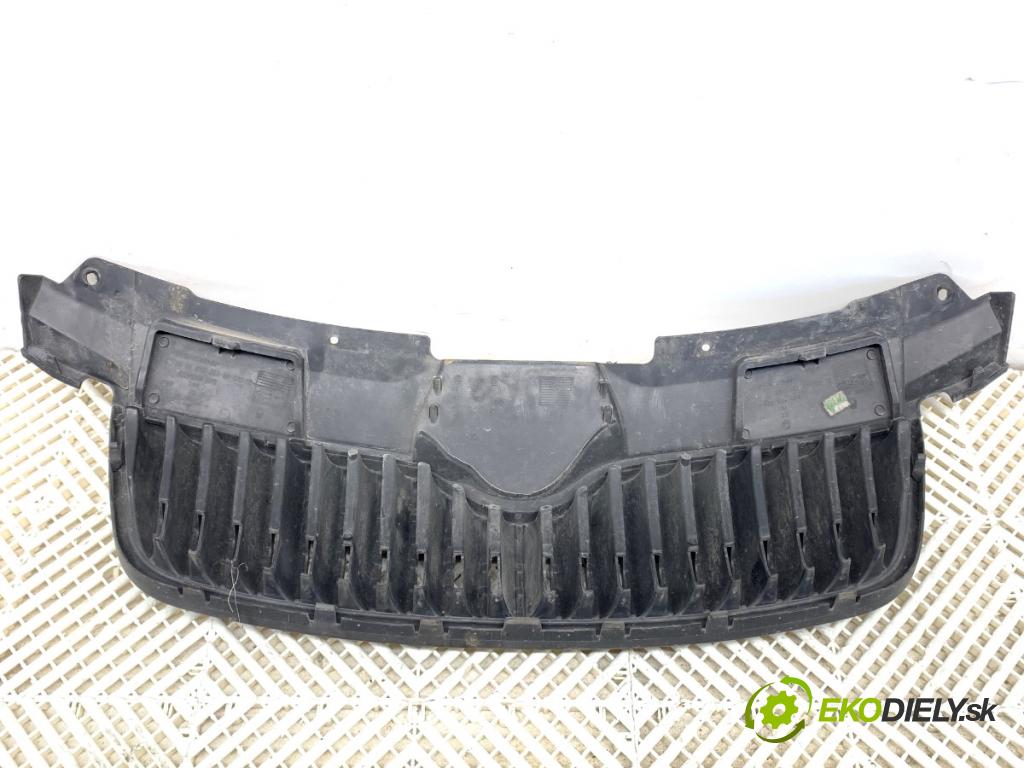 SKODA ROOMSTER nadwozie zamknięte / kombi 2007 59 kW 1.4 TDI 1422 mřížka maska 5J0853668 (Přední mřížka (maska chladiče))