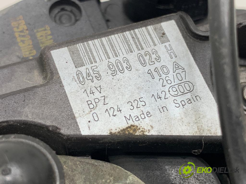 SKODA ROOMSTER nadwozie zamknięte / kombi 2007 59 kW 1.4 TDI 1422 Alternátor 045903023H (Alternátor)
