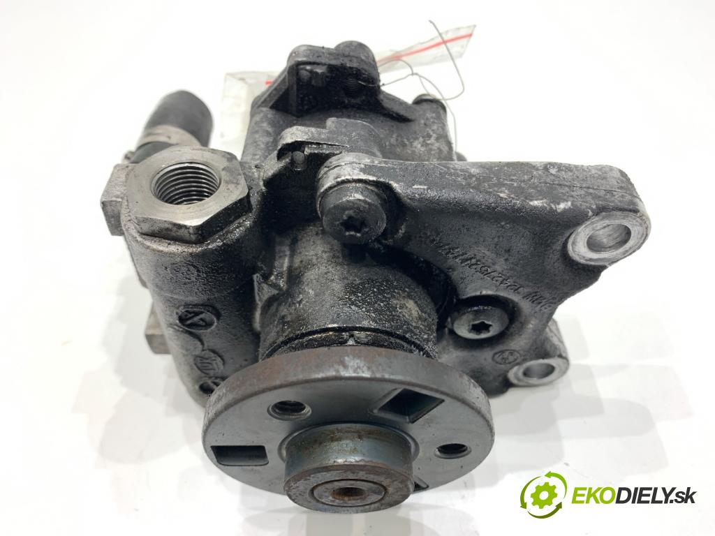 BMW E92 coupe 2006 200 kW 330 i 2996 pumpa servočerpadlo LH2113605 (Servočerpadlo)