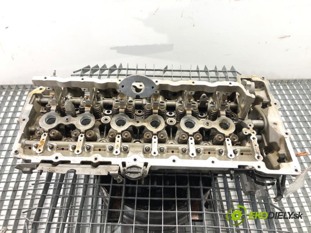 BMW E92 coupe 2006 200 kW 330 i 2996 Hlava valcov N52B30A (Hlava valcov)