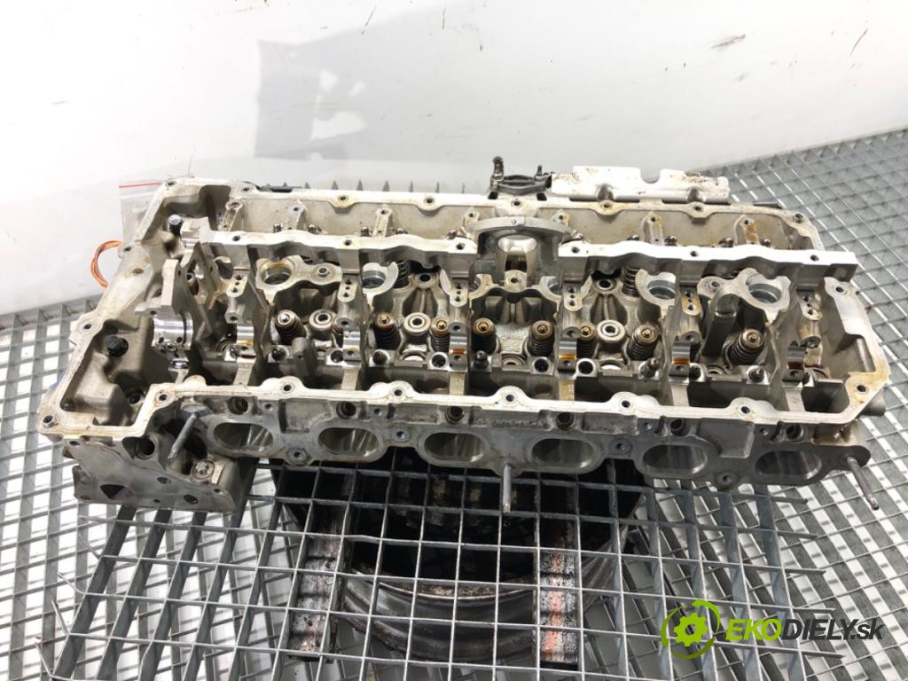 BMW E92 coupe 2006 200 kW 330 i 2996 Hlava valcov N52B30A (Hlava valcov)