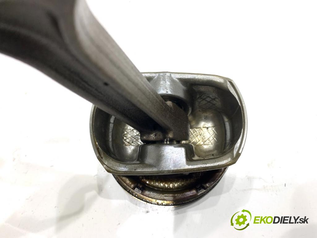 BMW E92 coupe 2006 200 kW 330 i 2996 PIEST: ojnica N52B30A (Piest)