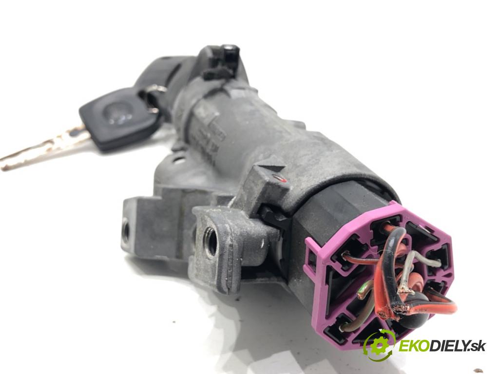 SEAT CORDOBA II sedan 2005 55 kW 1.4 16V 1390 spinačka 4B0905851C (Spínacia skrinka)