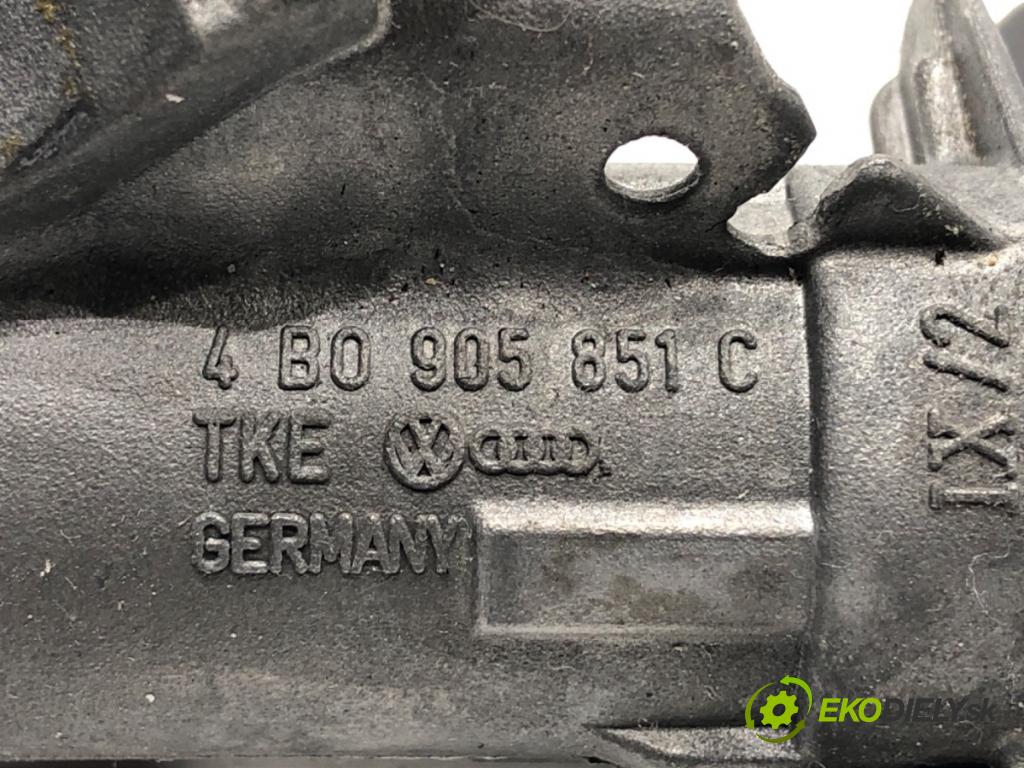 SEAT CORDOBA II sedan 2005 55 kW 1.4 16V 1390 spinačka 4B0905851C (Spínacia skrinka)