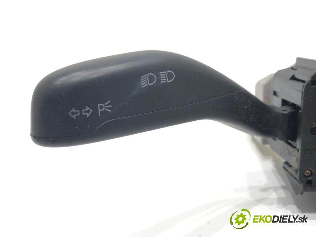 SEAT CORDOBA II sedan 2005 55 kW 1.4 16V 1390 Prepínač kombinovaný 6Q0953503AC (Prepínacie páčky pod volantom)