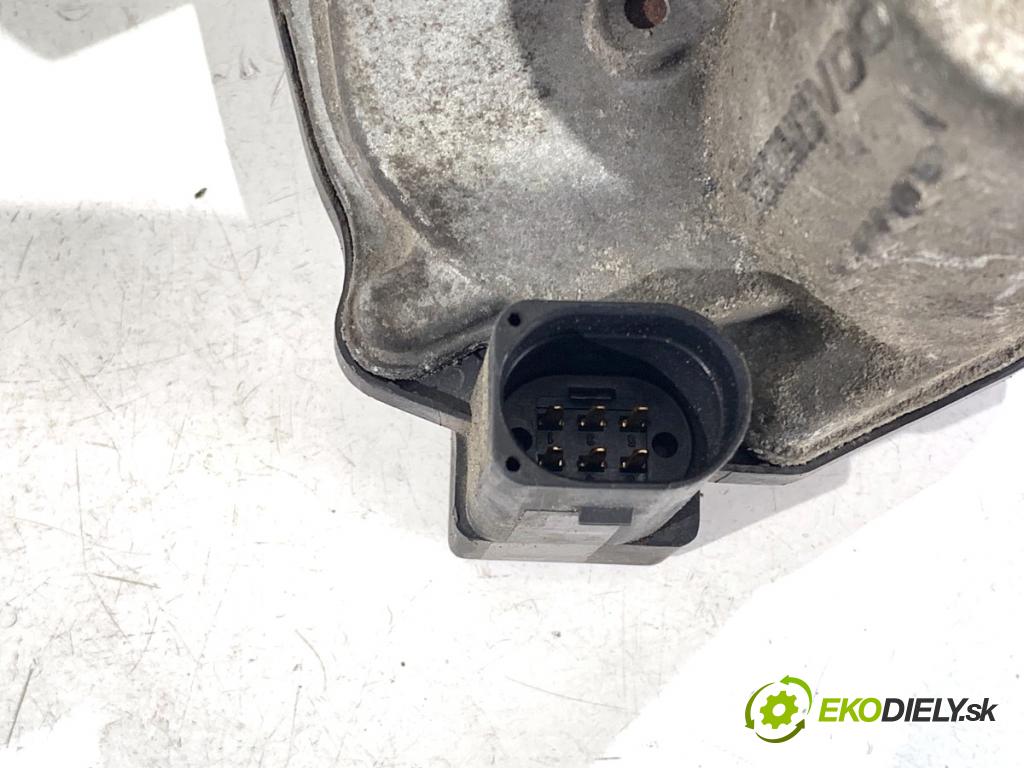 SEAT CORDOBA II sedan 2005 55 kW 1.4 16V 1390 Škrtiaca klapka 03C133062B (Škrtiaca klapka)