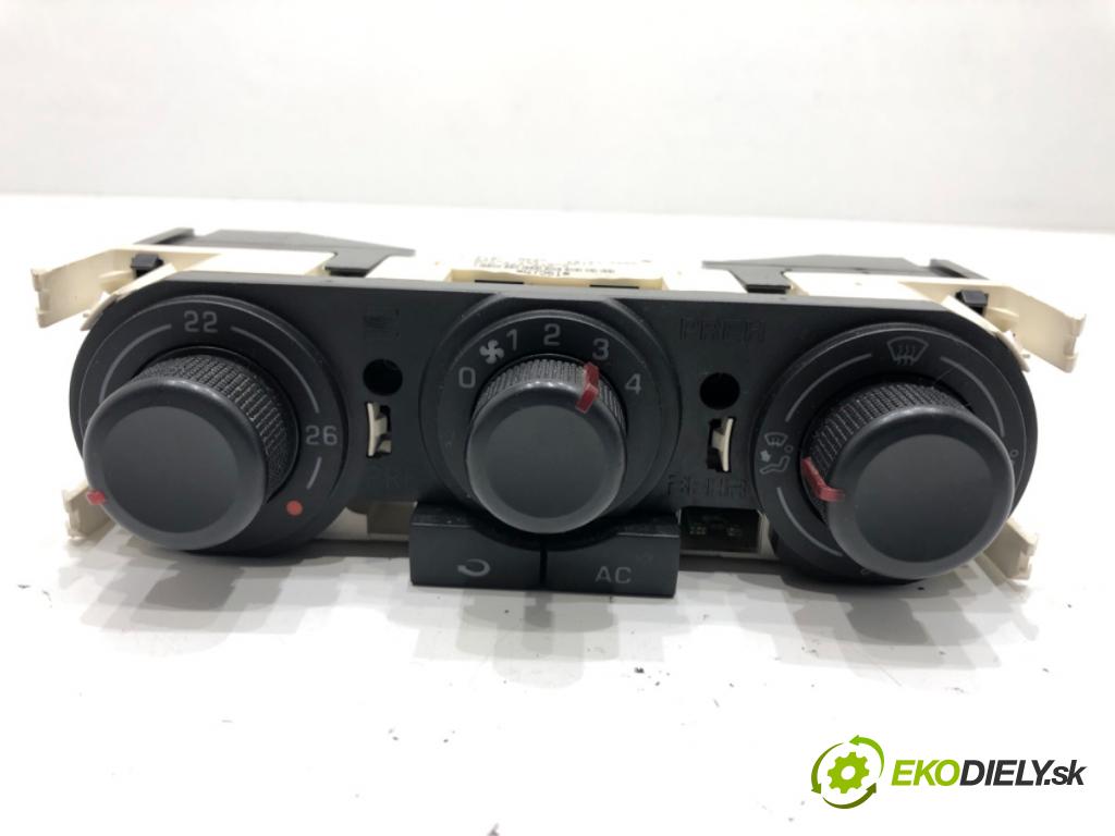 SEAT CORDOBA II sedan 2005 55 kW 1.4 16V 1390 Panel ovládania kúrenia 6L0820045A (Prepínacie páčky pod volantom)