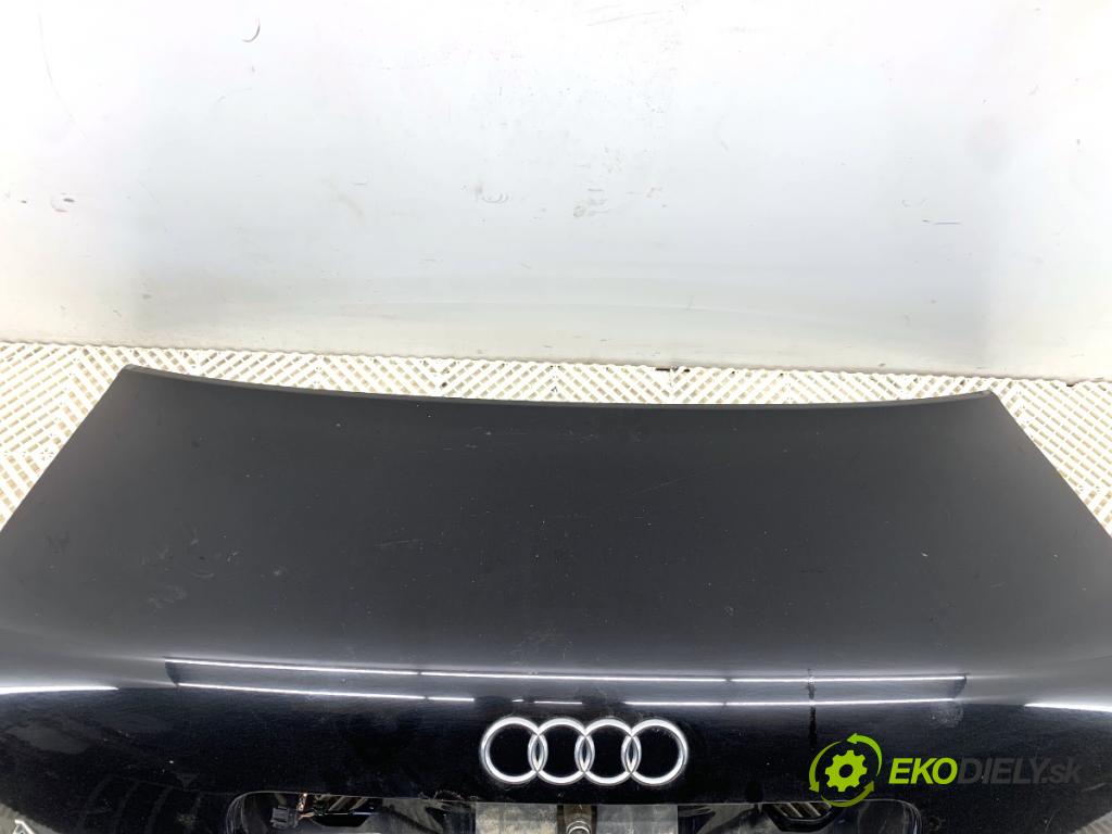AUDI A6 C5 sedan 2002 162 kW 3.0 2976 kapota zad