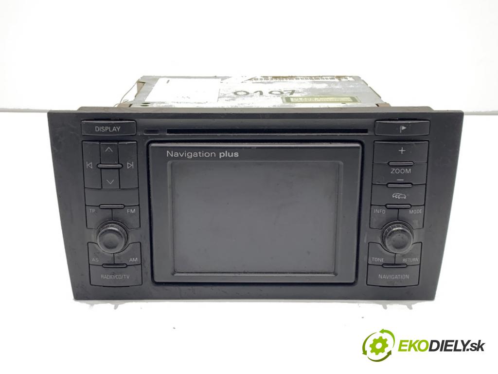 AUDI A6 C5 sedan 2002 162 kW 3.0 2976 RADIO 4B0035192K (Audio zariadenie)