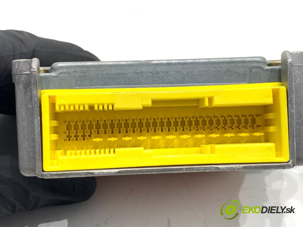 AUDI A6 C5 sedan 2002 162 kW 3.0 2976 senzor airbag 4B0959655M (Snímač)