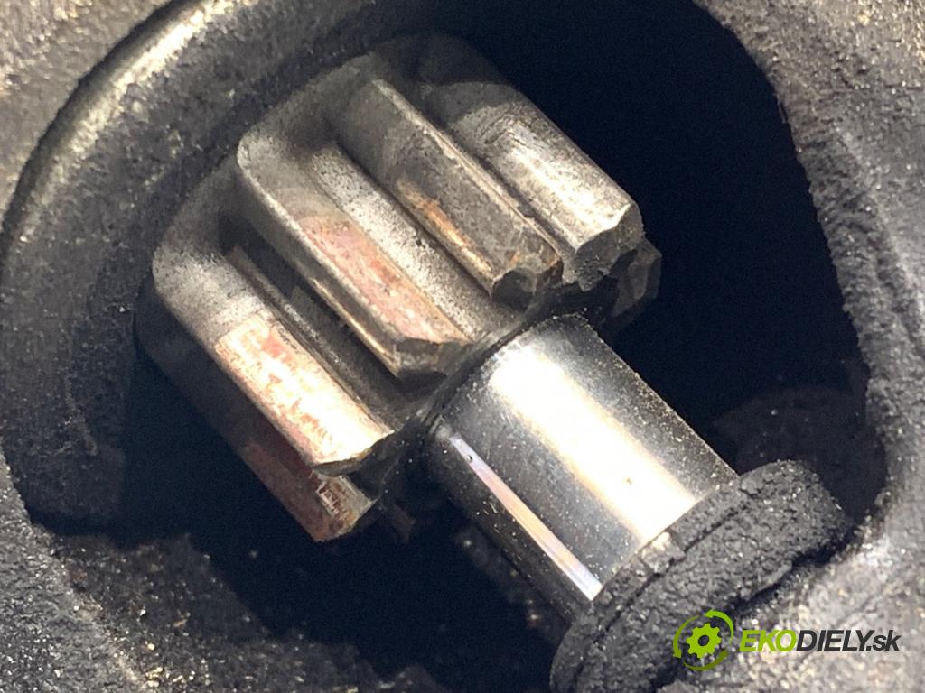 AUDI A6 C5 sedan 2002 162 kW 3.0 2976 startér 078911023D (Startér)