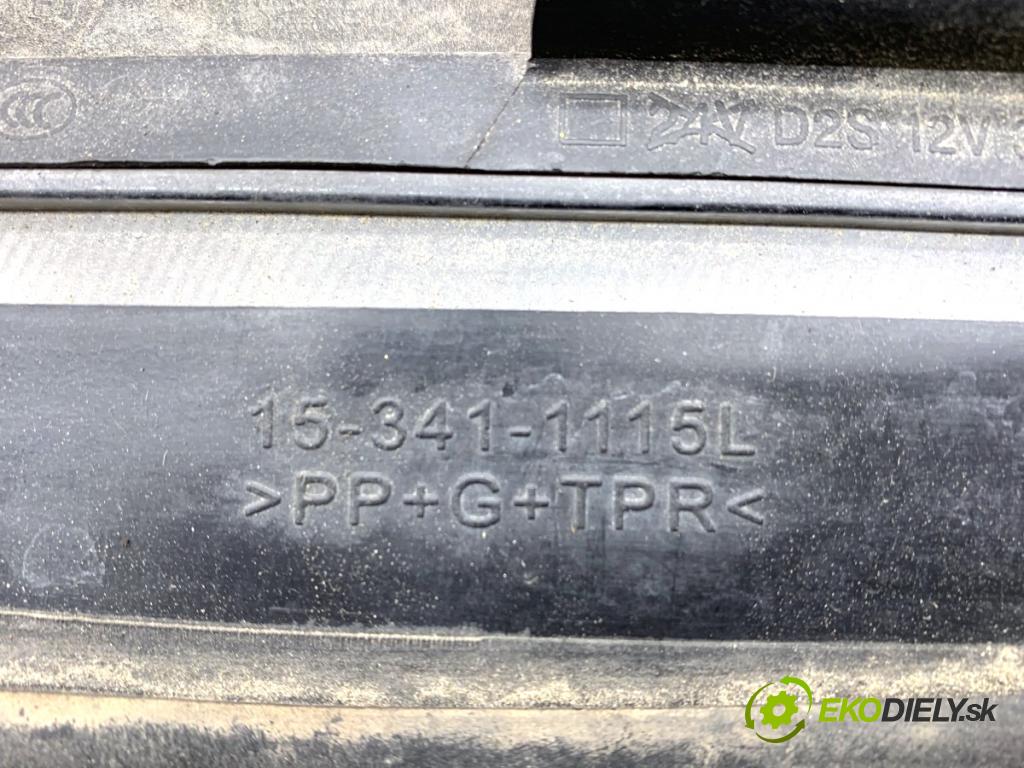 AUDI A6 C5 sedan 2002 162 kW 3.0 2976 Svetlomet ľavy predný