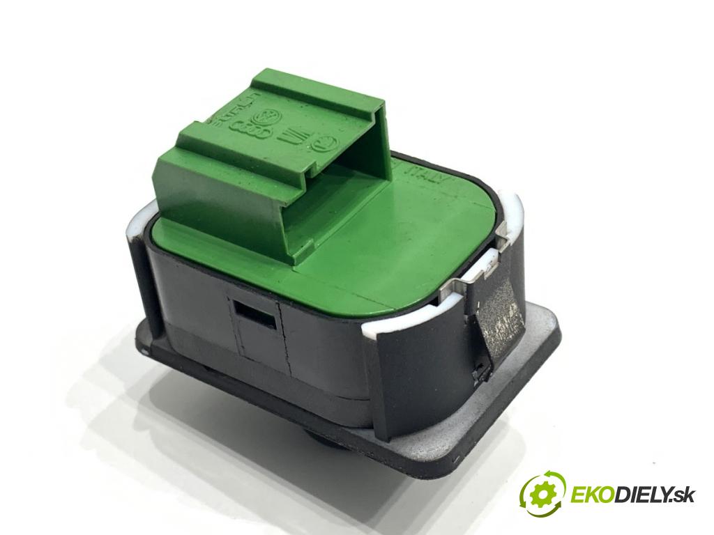 AUDI A6 C5 sedan 2002 162 kW 3.0 2976 Prepínač nastavenia spätných zrkadiel 4B0959551B (Prepínacie páčky pod volantom)