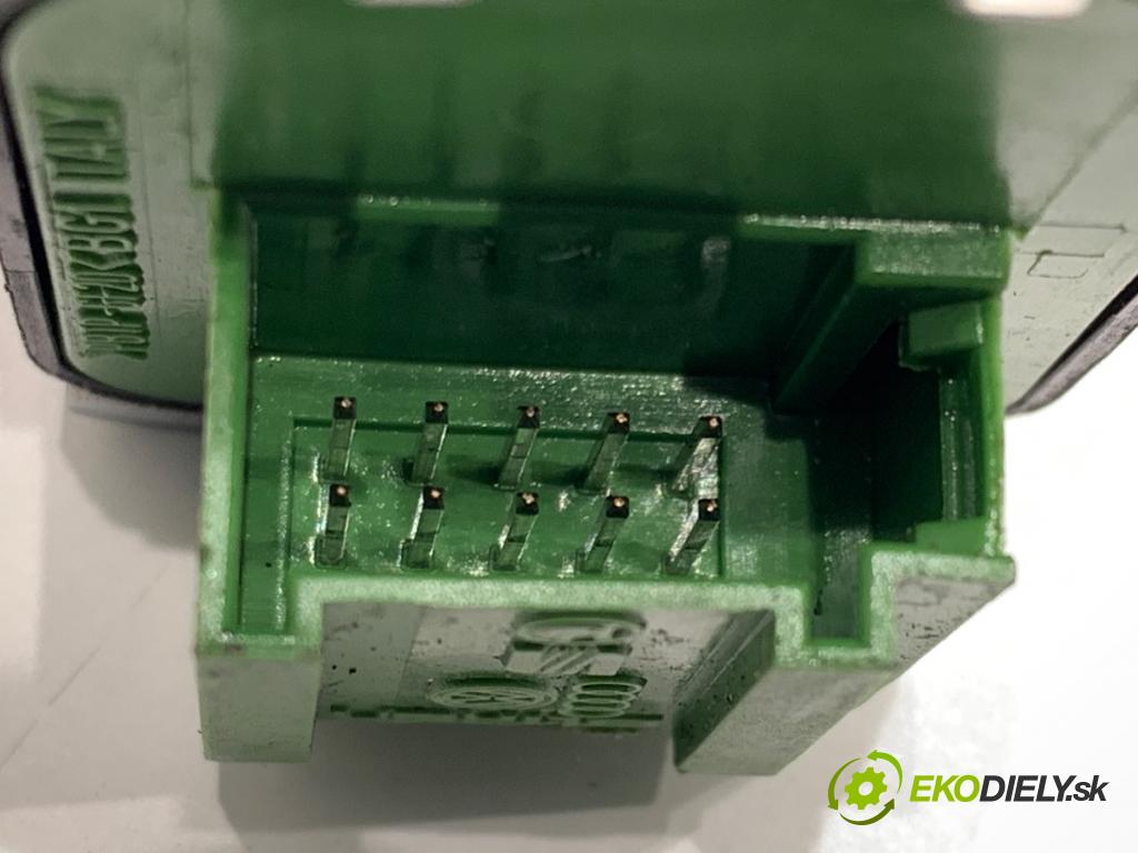 AUDI A6 C5 sedan 2002 162 kW 3.0 2976 Prepínač nastavenia spätných zrkadiel 4B0959551B (Prepínacie páčky pod volantom)