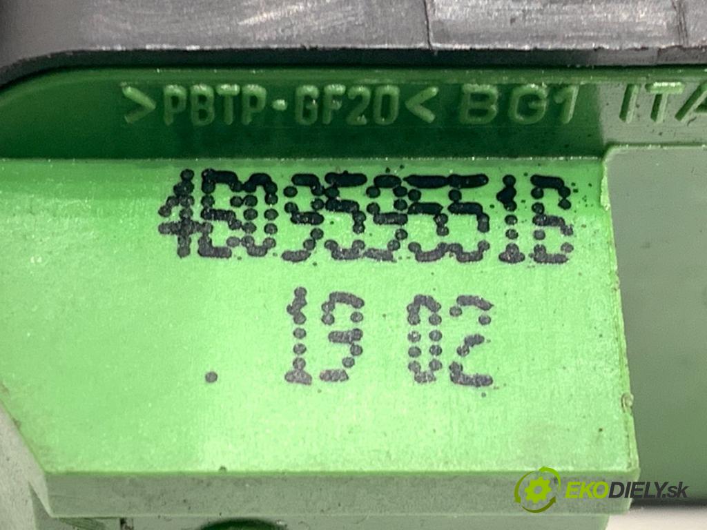 AUDI A6 C5 sedan 2002 162 kW 3.0 2976 Prepínač nastavenia spätných zrkadiel 4B0959551B (Prepínacie páčky pod volantom)