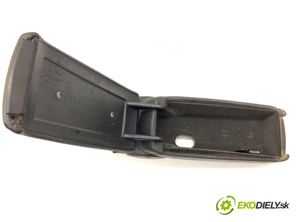 AUDI A6 C5 sedan 2002 162 kW 3.0 2976 Lakťová opierka 4B0864207C (Lakťová opierka)