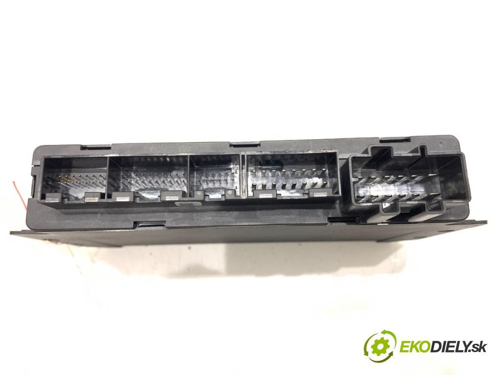 AUDI A6 C5 sedan 2002 162 kW 3.0 2976 Modul komfortu 4B0962258D (Modul komfortu)