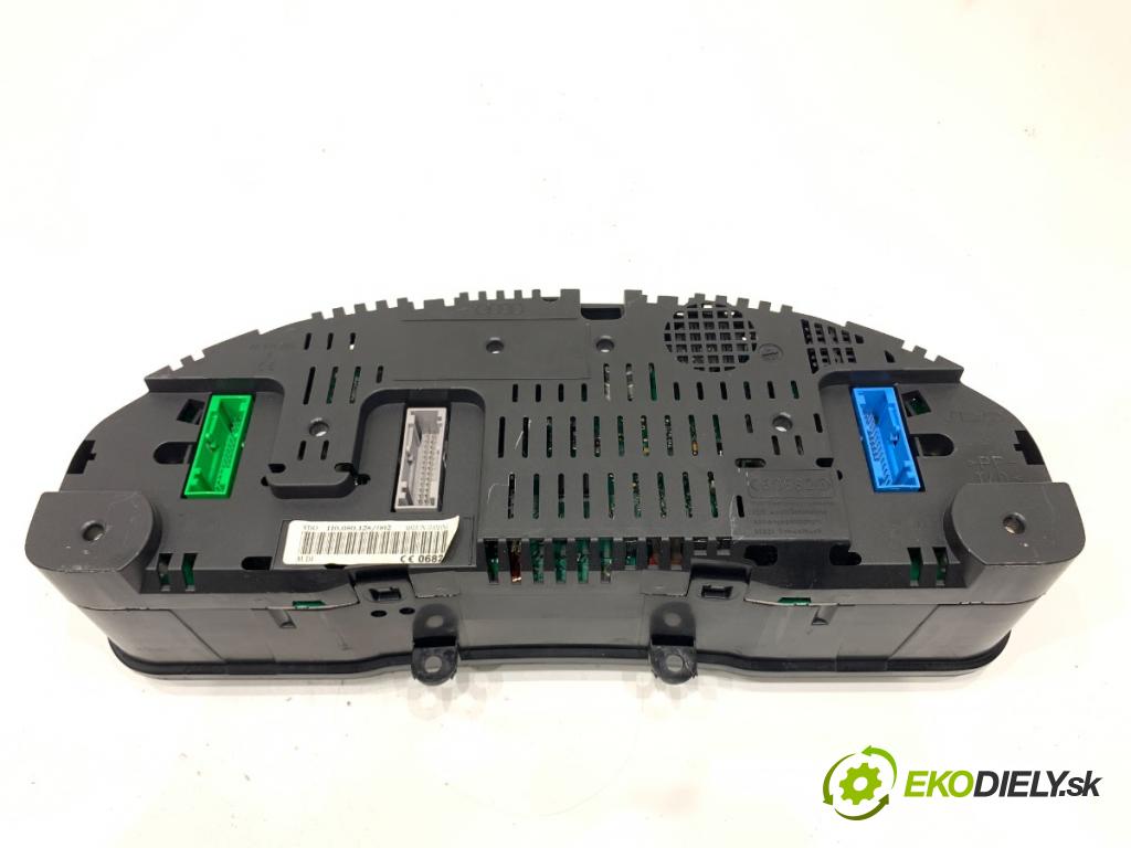 AUDI A6 C5 sedan 2002 162 kW 3.0 2976 Prístrojovka 110.080.128/002 (Prístrojová doska)