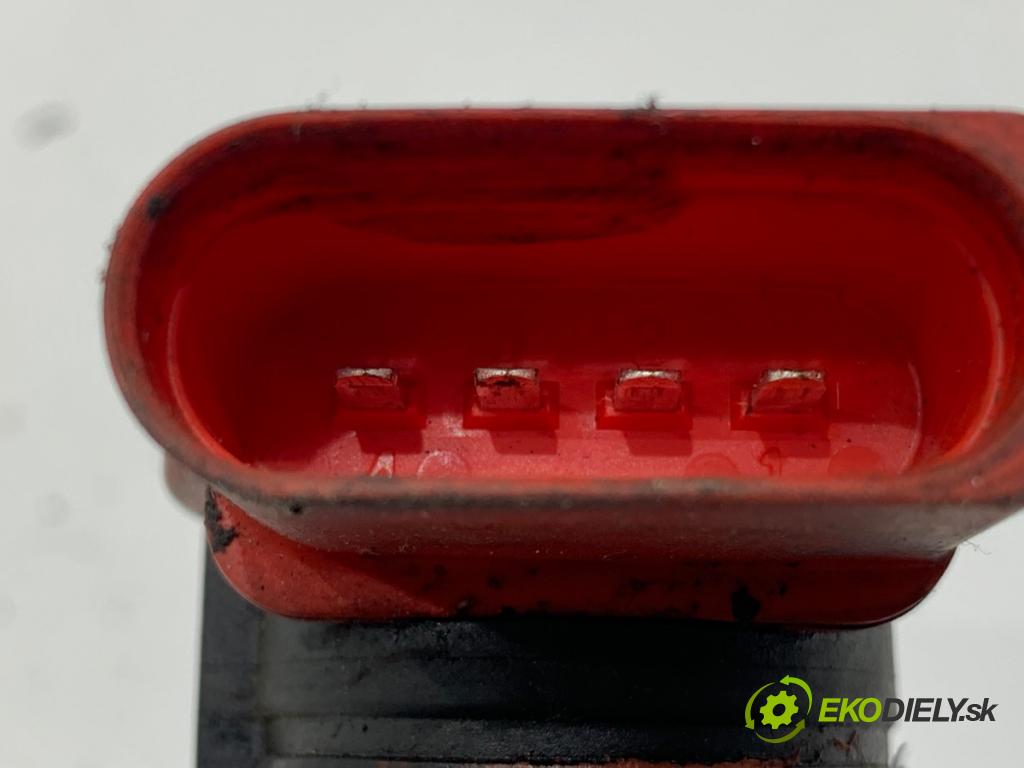 AUDI A6 C5 sedan 2002 162 kW 3.0 2976 Cievka zapaľovacia 0040102051 (Zapaľovacia cievka)